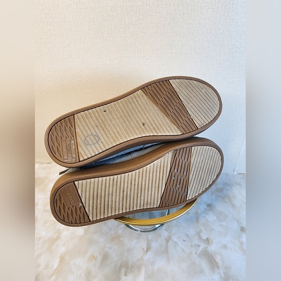 Toms 6.5 Gray Suede/Nepal Knit Boots - Picture 5 of 5